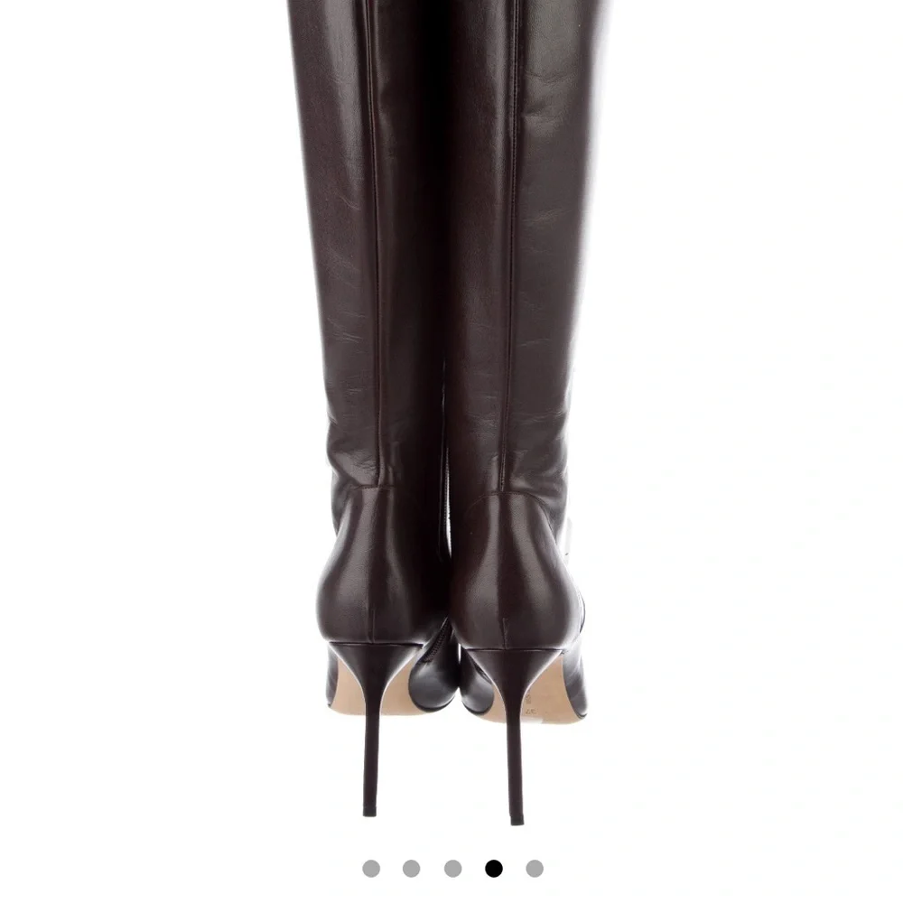 COPY - Manolo Blahnik Leather Brown Stiletto - Picture 4 of 5
